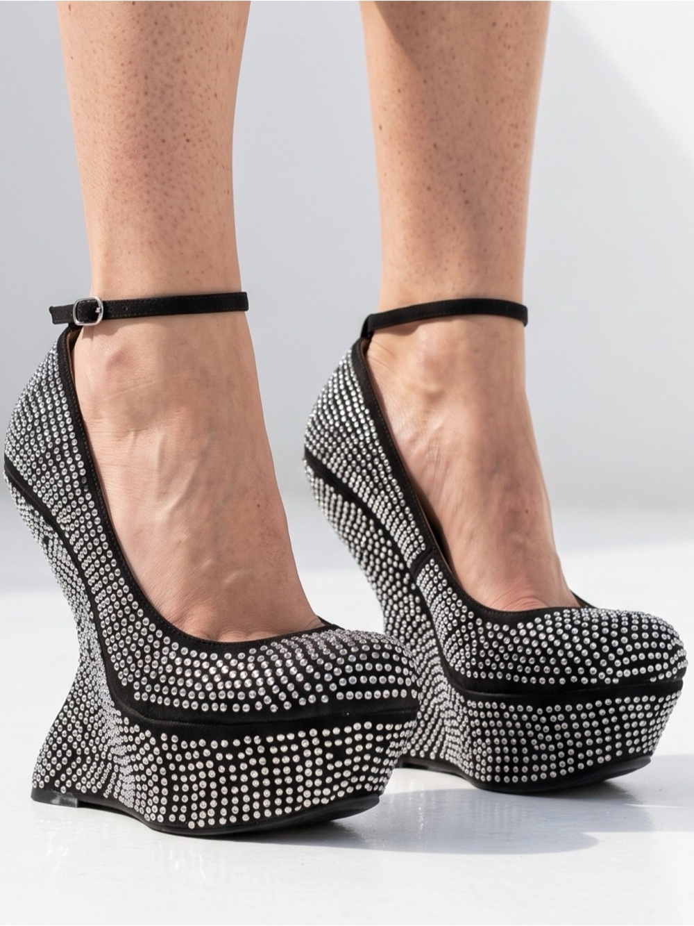 STEVE MADDEN GOSSIP Black Silver Metallic platform Sculpted heels Geometric SZ 6 - Picture 15 of 16